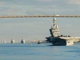 Navy's Charles de Gaulle Heads to Strategic Hormuz Strait